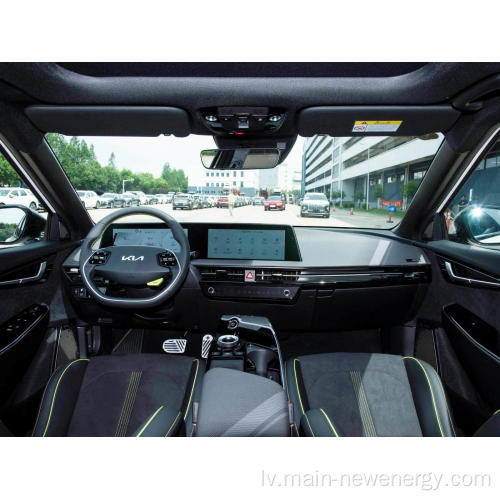 2023. gada jaunais modelis Kia EV6 ātrā elektriskā automašīna ar ilgu nobraukumu